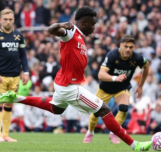 Quiz: Top scorers with right, left and head